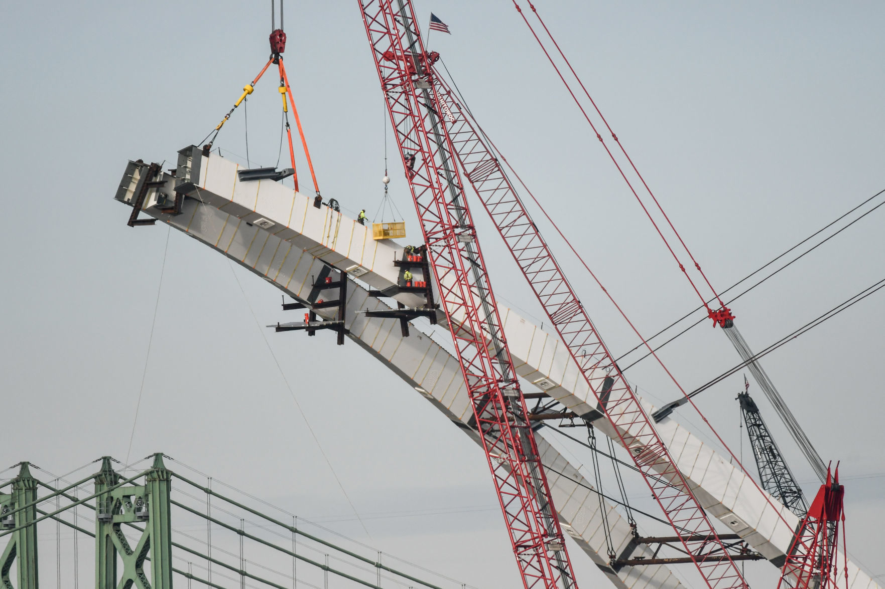111519-mda-nws-bridgeconst-228.jpg